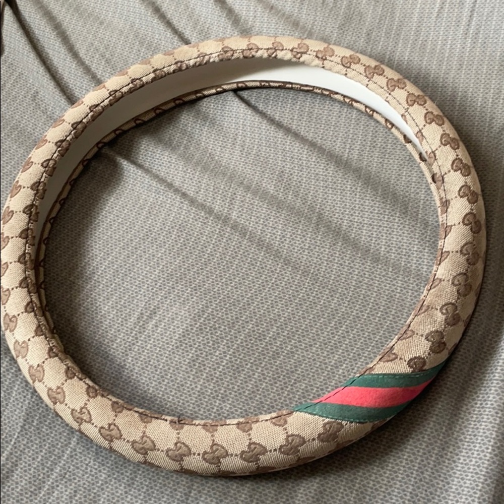 Used gg steering wheel cover